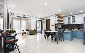 123 Apartment In Saigon Royal With Panorama City View